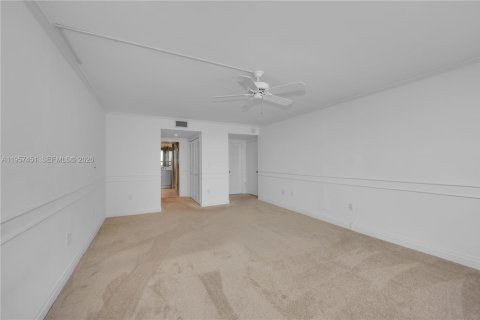 Снять в аренду кондоминиум в Майами, Флорида 2 спальни, 174.84м2, № 2020085 - фото 21