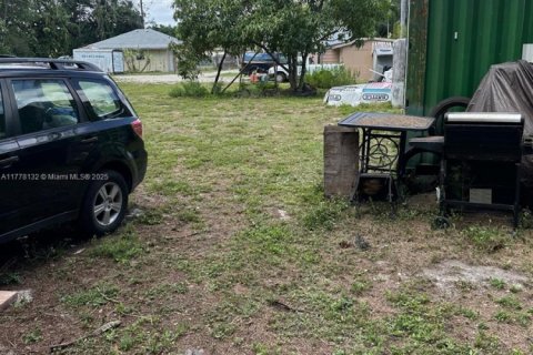 Propiedad comercial en venta en Miami, Florida № 1938023 - foto 20