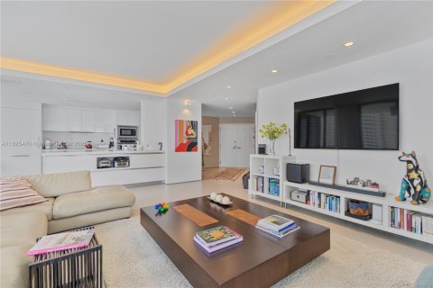 Condo in Miami, Florida, 3 bedrooms  № 1794778 - photo 7