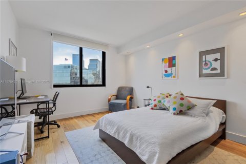 Condo in Miami, Florida, 3 bedrooms  № 1794778 - photo 23