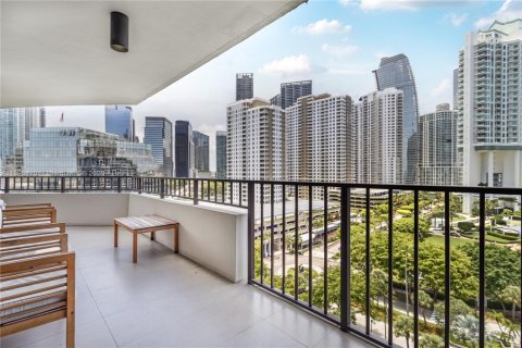 Condo in Miami, Florida, 3 bedrooms  № 1794778 - photo 29