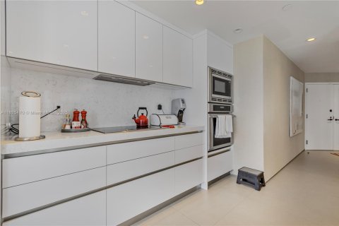 Condo in Miami, Florida, 3 bedrooms  № 1794778 - photo 5