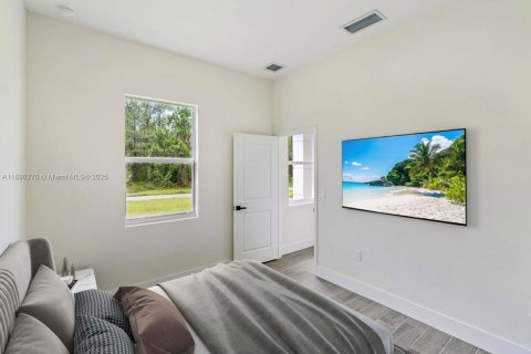 Casa en venta en Lehigh Acres, Florida, 4 dormitorios № 2016987 - foto 21