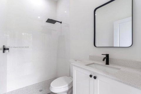 Casa en venta en Lehigh Acres, Florida, 4 dormitorios № 2016987 - foto 22