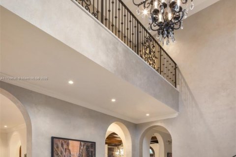 Villa ou maison à vendre à Miami Beach, Floride: 21 chambre, 3287.35 m2 № 1935083 - photo 12