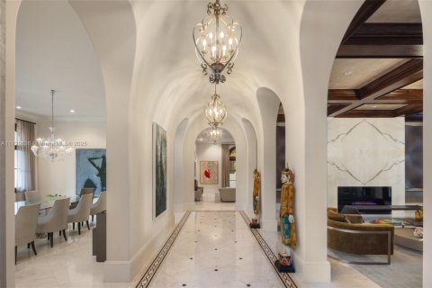 Villa ou maison à vendre à Miami Beach, Floride: 21 chambre, 3287.35 m2 № 1935083 - photo 11