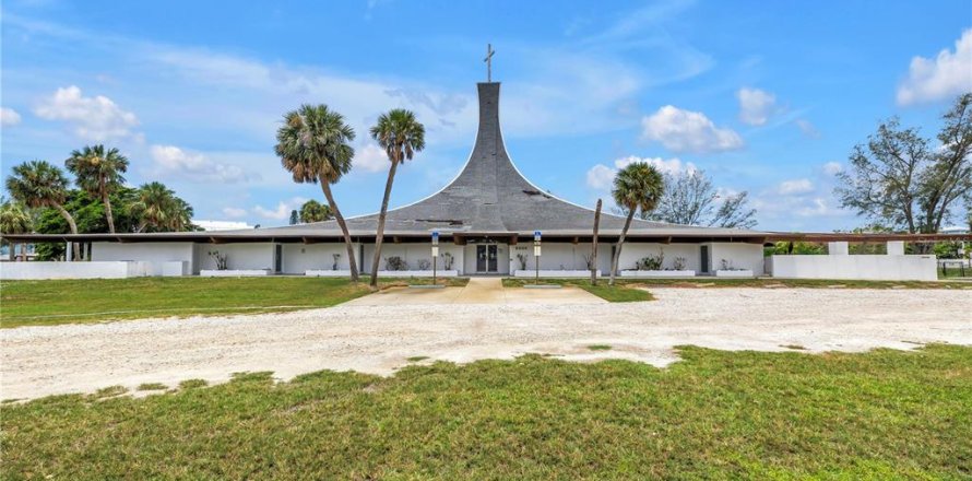 Immobilier commercial à Holmes Beach, Floride 584.54 m2 № 1877104