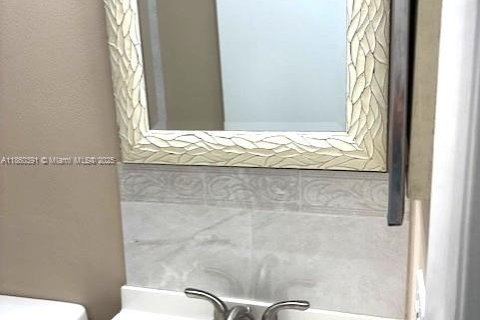 Copropriété à vendre à Miami, Floride: 3 chambres, 92.25 m2 № 1889400 - photo 25