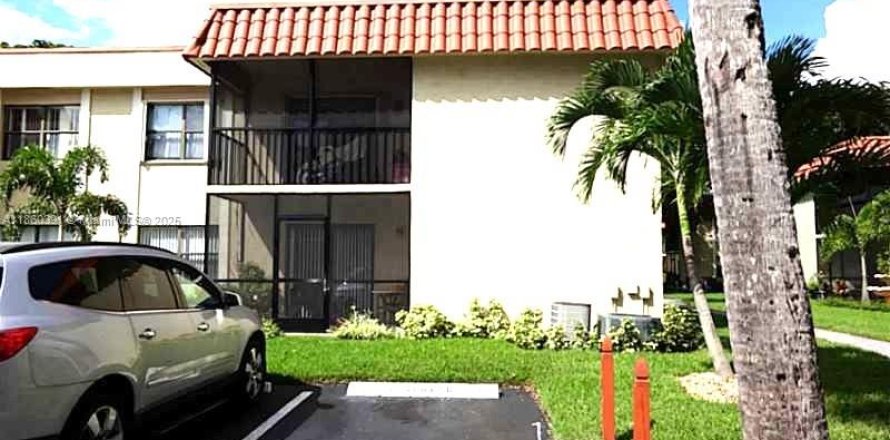 Condo à Miami, Floride, 3 chambres  № 1889400