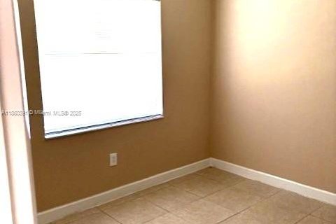 Copropriété à vendre à Miami, Floride: 3 chambres, 92.25 m2 № 1889400 - photo 17