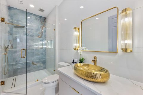 Casa en venta en Orlando, Florida, 4 dormitorios, 426.61 m2 № 1680887 - foto 16