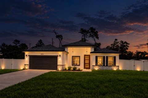 House in Ocala, Florida 4 bedrooms, 174.56 sq.m. № 2291849