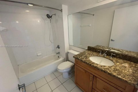 Condominio en venta en Miami Beach, Florida, 1 dormitorio, 69.31 m2 № 1957593 - foto 15