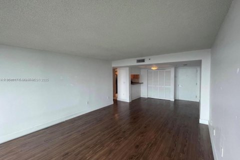 Condominio en venta en Miami Beach, Florida, 1 dormitorio, 69.31 m2 № 1957593 - foto 9