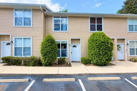 Condo à Gainesville, Floride, 2 chambres  № 2108226