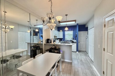 Copropriété à vendre à Gainesville, Floride: 2 chambres, 103.49 m2 № 2108226 - photo 7