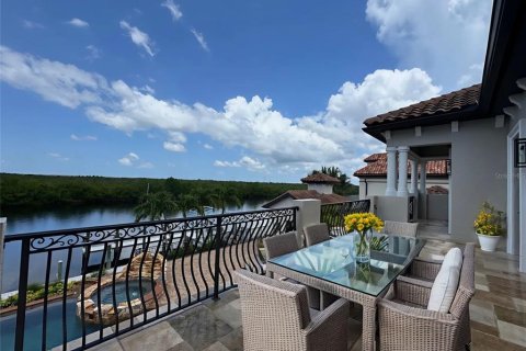 Casa en venta en Cape Coral, Florida, 4 dormitorios, 586.03 m2 № 1917759 - foto 21