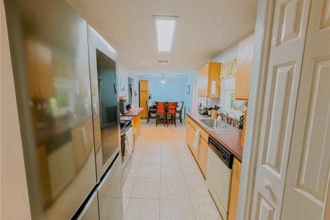 Casa en venta en Polk City, Florida, 4 dormitorios, 139.35 m2 № 1638149 - foto 7