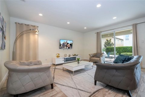 Villa ou maison à vendre à Kissimmee, Floride: 5 chambres, 238.76 m2 № 2416303 - photo 20