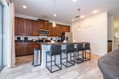 Villa ou maison à vendre à Kissimmee, Floride: 5 chambres, 238.76 m2 № 2416303 - photo 24