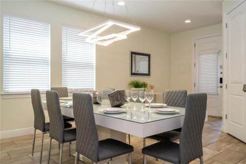 Villa ou maison à vendre à Kissimmee, Floride: 5 chambres, 238.76 m2 № 2416303 - photo 9