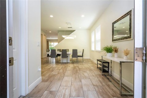 Villa ou maison à vendre à Kissimmee, Floride: 5 chambres, 238.76 m2 № 2416303 - photo 4