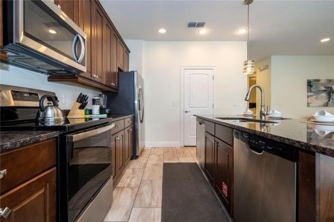 Villa ou maison à vendre à Kissimmee, Floride: 5 chambres, 238.76 m2 № 2416303 - photo 27