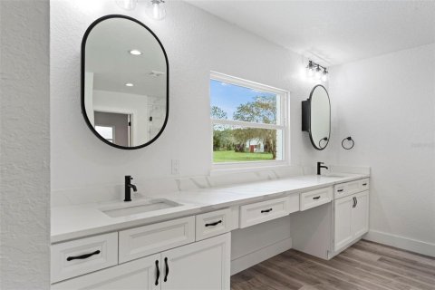 Casa en venta en Lakeland, Florida, 4 dormitorios, 280.01 m2 № 1388934 - foto 6