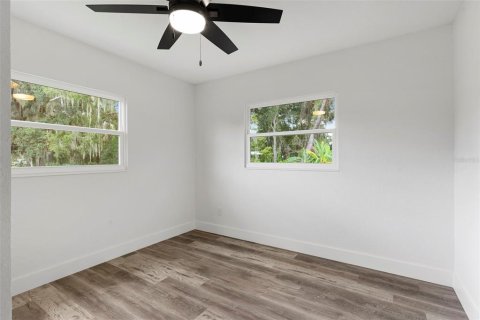 Casa en venta en Lakeland, Florida, 4 dormitorios, 280.01 m2 № 1388934 - foto 12
