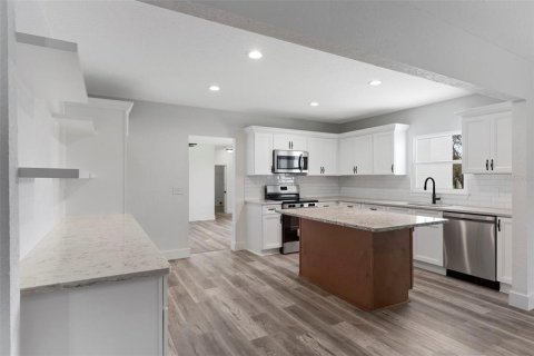 Casa en venta en Lakeland, Florida, 4 dormitorios, 280.01 m2 № 1388934 - foto 27