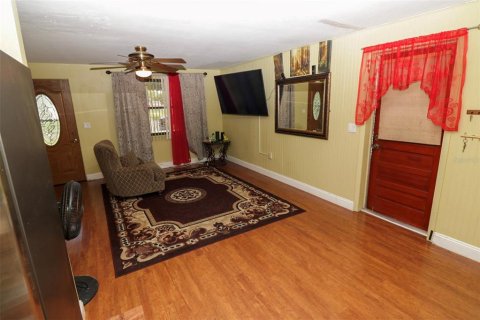 Casa en venta en Lakeland, Florida, 3 dormitorios, 89.93 m2 № 2095529 - foto 3