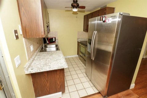 Casa en venta en Lakeland, Florida, 3 dormitorios, 89.93 m2 № 2095529 - foto 7