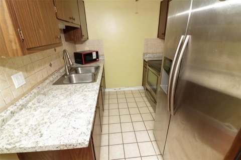Casa en venta en Lakeland, Florida, 3 dormitorios, 89.93 m2 № 2095529 - foto 9