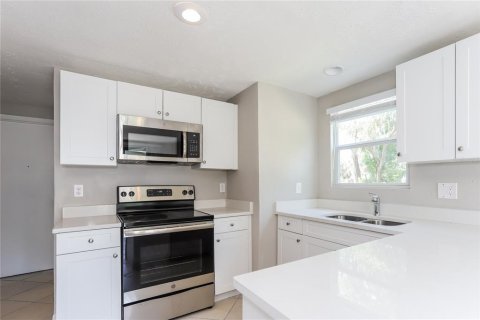 Casa en alquiler en Sarasota, Florida, 3 dormitorios, 137.31 m2 № 1872944 - foto 5