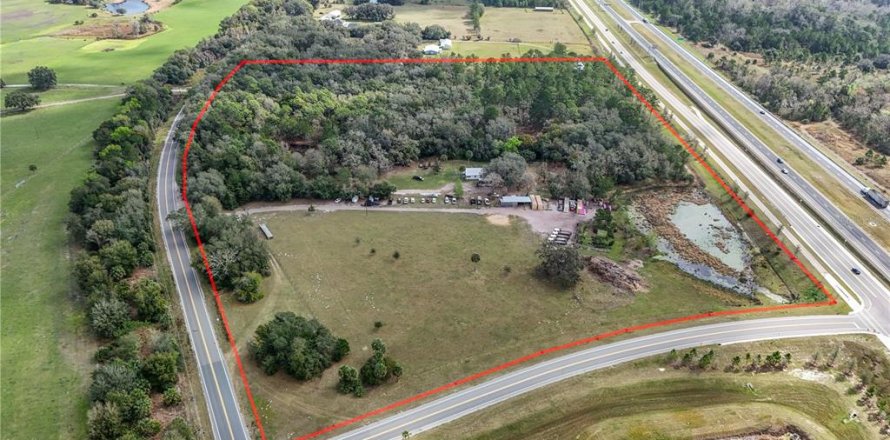 Propiedad comercial en Sorrento, Florida 98.85 m2 № 1522220