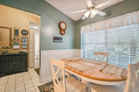 Condo in Holiday, Florida, 2 bedrooms  № 1273847 - photo 20