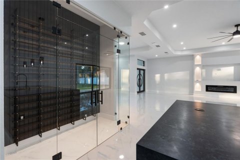 Casa en venta en Weeki Wachee, Florida, 4 dormitorios, 234.49 m2 № 2111342 - foto 20