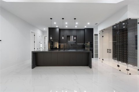 Casa en venta en Weeki Wachee, Florida, 4 dormitorios, 234.49 m2 № 2111342 - foto 15