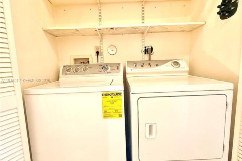 Touwnhouse à louer à Pompano Beach, Floride: 2 chambres, 93.65 m2 № 2041033 - photo 28