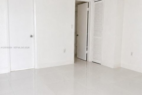 Купить кондоминиум в Хайалиа, Флорида 1 спальня, 71.53м2, № 2090307 - фото 12