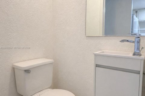 Купить кондоминиум в Хайалиа, Флорида 1 спальня, 71.53м2, № 2090307 - фото 9