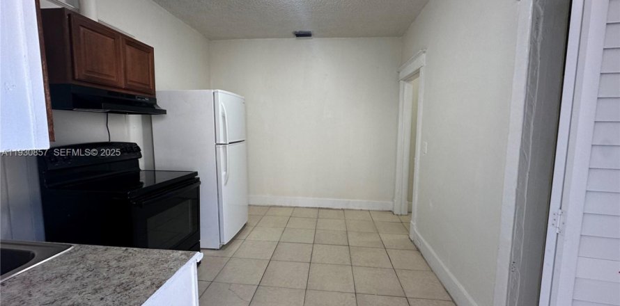 Дом в Майами, Флорида 1 спальня, 203.27м2 № 1989526