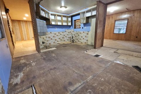 Casa en venta en Lake Panasoffkee, Florida, 4 dormitorios, 161.84 m2 № 1630020 - foto 14