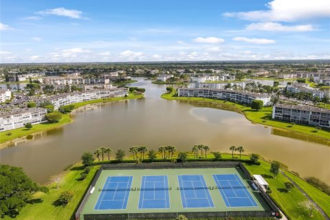 Copropriété à vendre à Boca Raton, Floride: 2 chambres, 78.04 m2 № 2025630 - photo 3