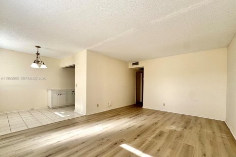 Copropriété à vendre à Boca Raton, Floride: 2 chambres, 78.04 m2 № 2025630 - photo 26