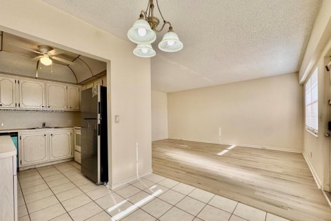 Copropriété à vendre à Boca Raton, Floride: 2 chambres, 78.04 m2 № 2025630 - photo 23