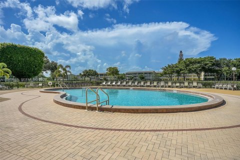 Copropriété à vendre à Boca Raton, Floride: 2 chambres, 78.04 m2 № 2025630 - photo 9