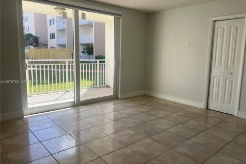 Copropriété à louer à Hialeah, Floride: 2 chambres, 96.15 m2 № 2046149 - photo 20