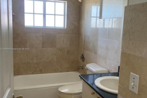 Condo in Hialeah, Florida, 3 bedrooms  № 1953038 - photo 5