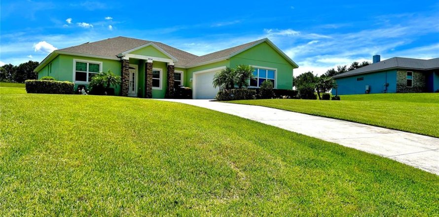 Villa ou maison à Lake Wales, Floride 5 chambres, 217.3 m2 № 1824992